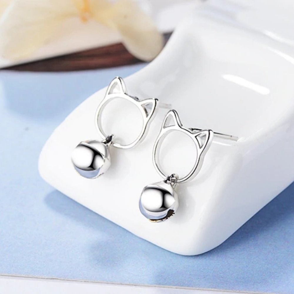 NEW 925 Sterling Silver Cat Bell Earrings - Picture 2 of 6